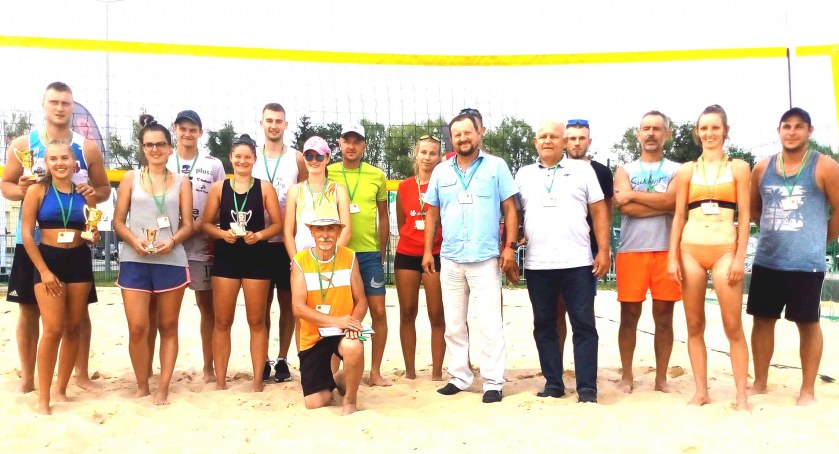 W ramach Dni Końskich rywalizowali siatkarze plażowi [ZDJĘCIA]