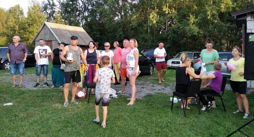 W Gustawowie rozegrali rodzinny turniej sportowy [GALERIA ZDJĘĆ]
