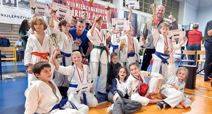 KATOWICE - KOŃSKIE. Grad medali koneckich karateków