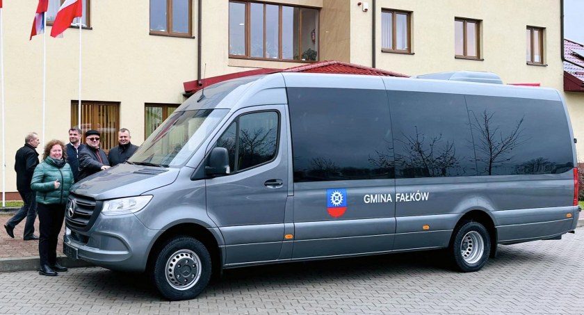 Gmina Fałków zwiększyła swoje możliwości transportowe