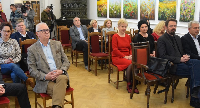 Komputery dla szkół i samorządu