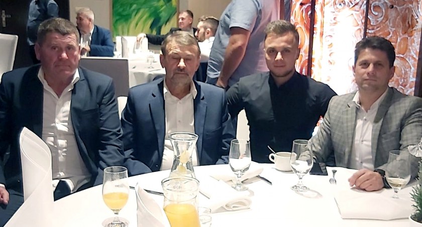 KIELCE - KOŃSKIE. Powrócili do tradycji spotkań wigilijnych [ZDJĘCIA]