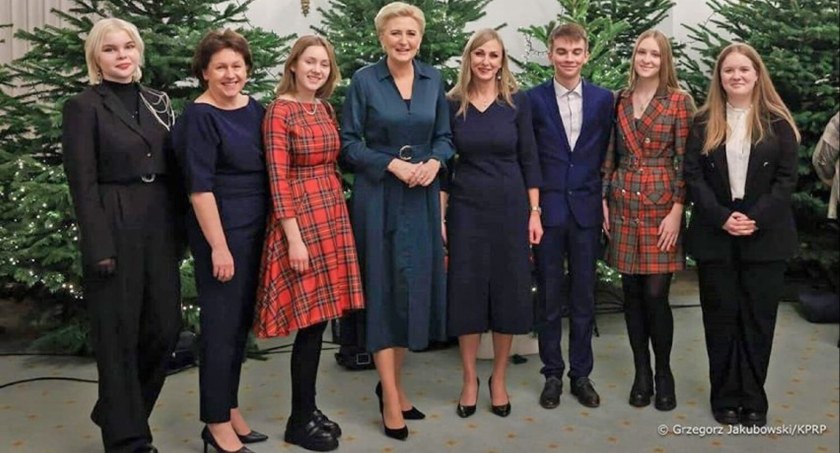 WARSZAWA.  Nagrodzeni przez Agatę Dudę, za działania charytatywne