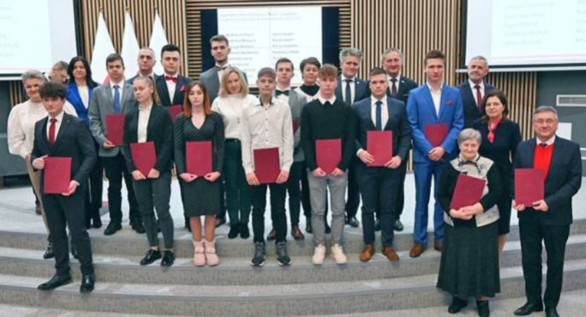 Martyna z koneckiego II LO otrzymała stypendium ministra