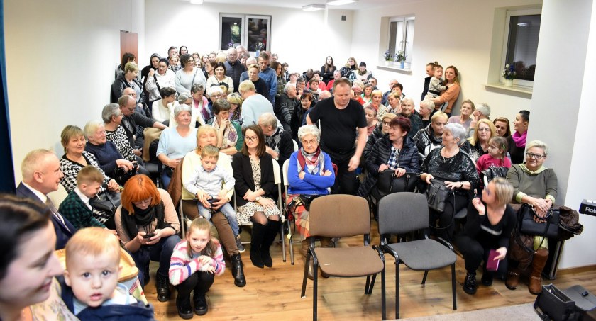 W Gowarczowie świętowali Dzień Babci i Dziadka [ZDJĘCIA]