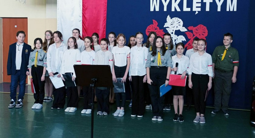 Uczniowe z Królewca Żołnierzom Wyklętym [ZDJĘCIA]