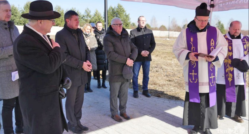 Nowy cmentarz poświęcony