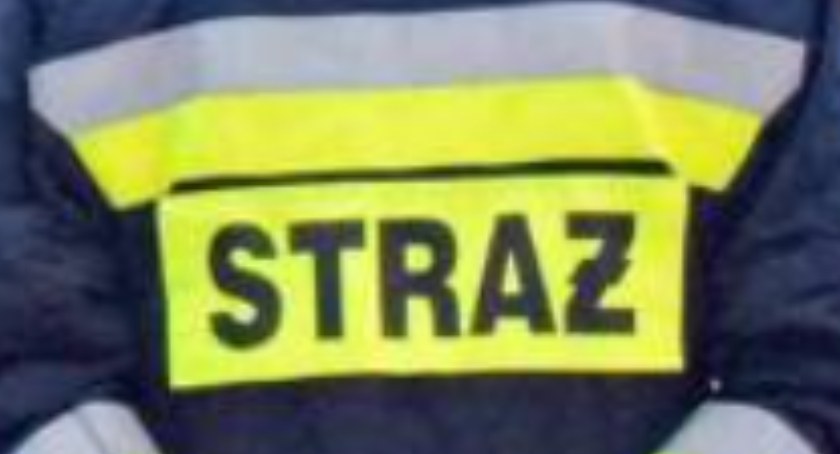 Koneccy strażacy forsowali drzwi mieszkań, bo nie było kontaktu z lokatorami