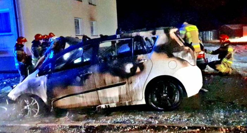 CZARNIECKA GÓRA. Ktoś podłożył ogień. Samochody spłonęły