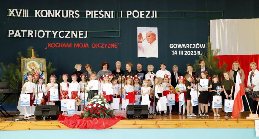 W Gowarczowie rozstrzygnięto powiatowy konkurs patriotyczny [GALERIA ZDJĘĆ]