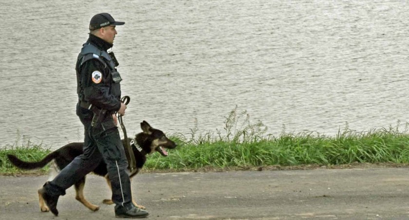 Radoszyce. Pies tropiący szukał zaginionego