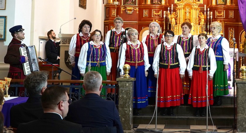 Zespoły z gminy Stąporków wśród laureatów regionalnego festiwalu [ZDJĘCIA]