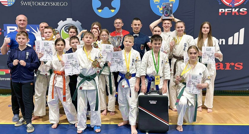 Karatecy z Końskich nie zwalniają tempa [GALERIA ZDJĘĆ]