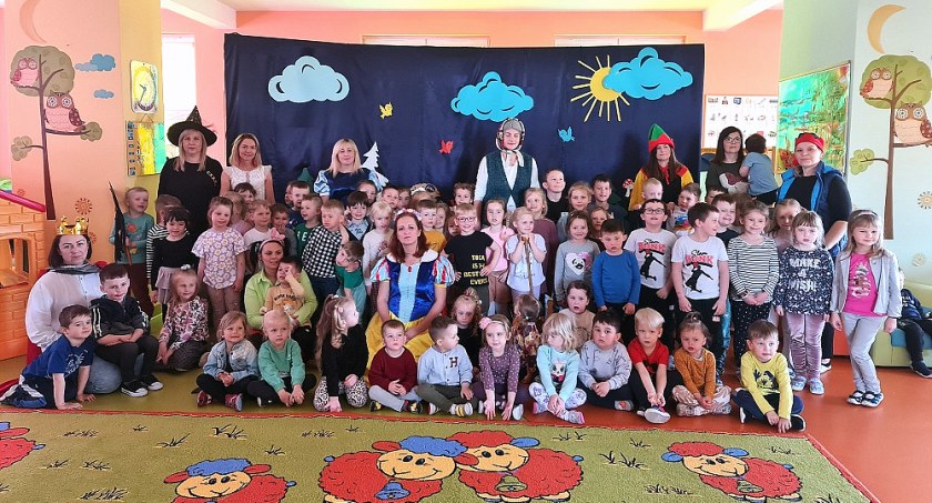 SMYKÓW. Zdrowy kabaret wystąpił dla przedszkolaków [ZDJĘCIA]