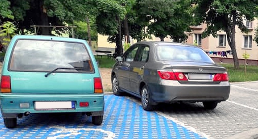 STĄPORKÓW. Przez kilka tygodni nie będą mogli korzystać z garaży i parkingu