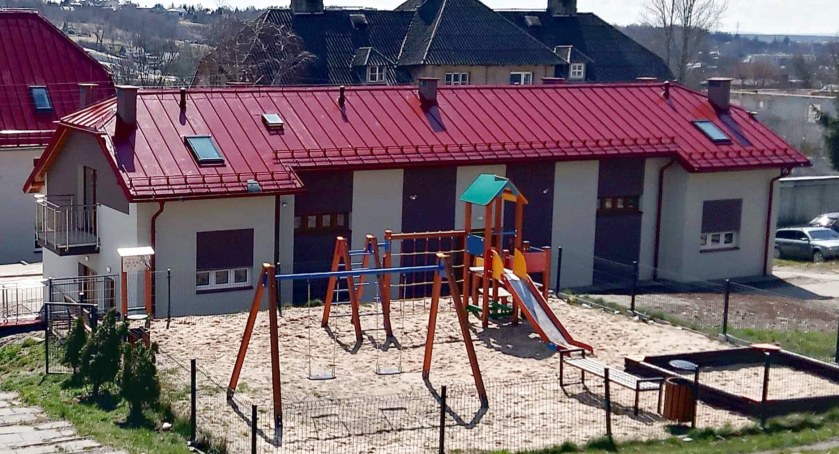 GMINA FAŁKÓW. Letnie świetlice otwarte. Nie tylko dla dzieci i młodzieży