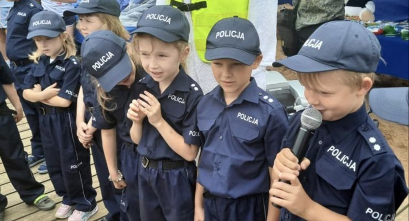 Policjanci prowadzili działania profilaktyczne nad zalewami w Radoszycach i Sielpi