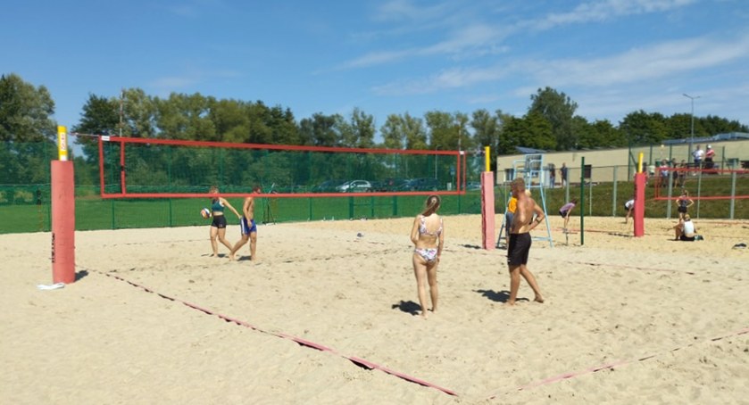 Koneckie Stowarzyszenie Fair Play zorganizowało ostatni wakacyjny turniej siatkówki plażowej