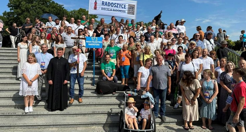 Pielgrzymi wrócili z Częstochowy do Radoszyc (zdjęcia)