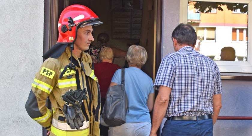 W koneckim bloku ulatniał się tlenek węgla [ZDJĘCIA]
