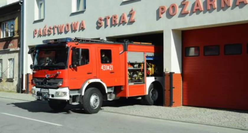 Niebezpieczna plama w Końskich o długości 300 metrów