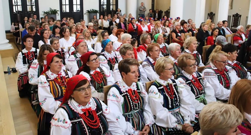 POWIAT KONECKI. Gospodynie z Kół Gospodyń Wiejskich ambasadorkami zdrowia