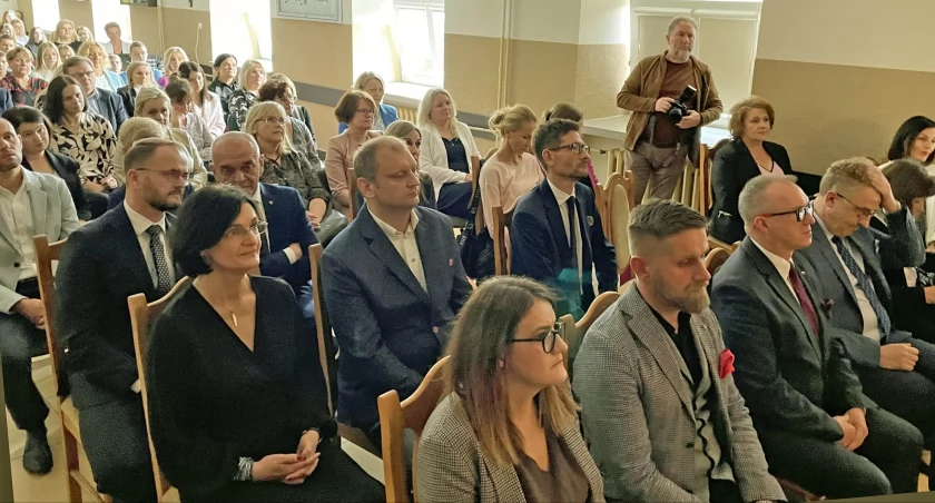 Dzień Edukacji Narodowej w Końskich. Odznaczenia i nagrody dla nauczycieli szkół ponadpodstawowych