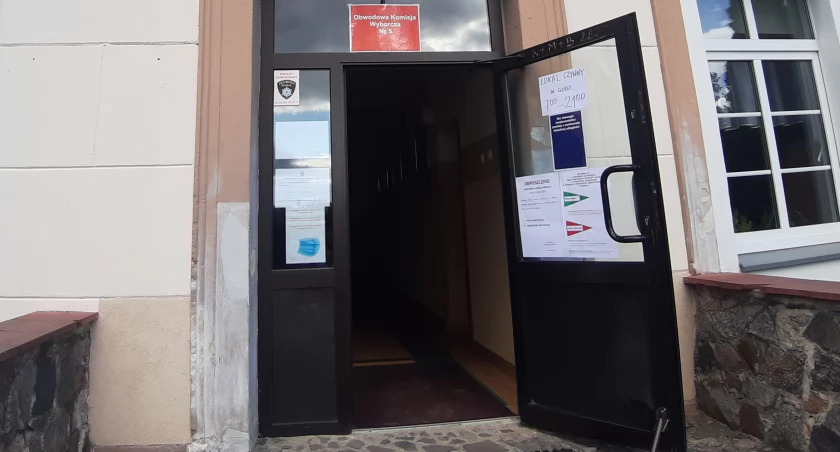 Dlaczego warto uczestniczyć w wyborach parlamentarnych? Przeczytaj i idź na wybory!