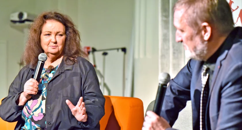 Anna Dymna i Wojciech Bonowicz w Końskich. Spotkanie z poezją, miłością i nadzieją