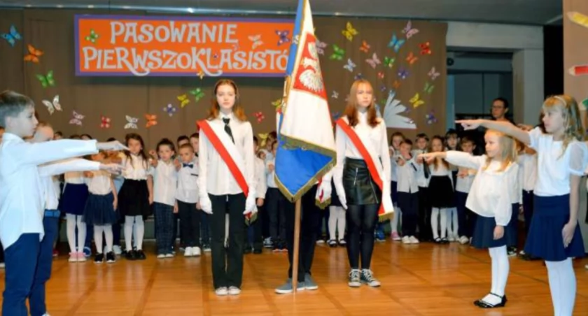 Pierwszaki z koneckiej JEDYNKI złożyły ślubowanie