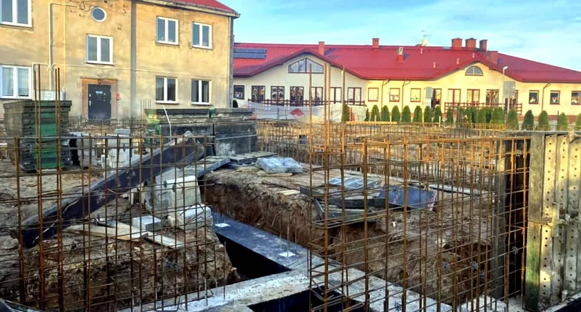 W Radoszycach szybko rośnie przybytek dla kultury