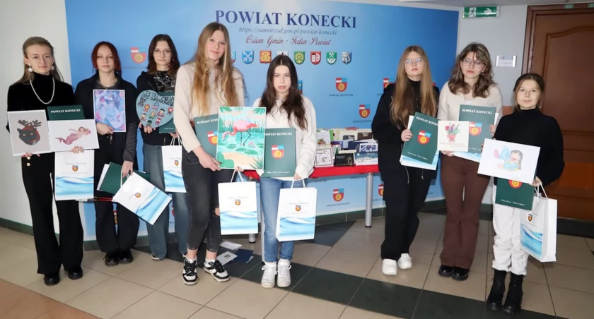 POWIAT KONECKI. Rozstrzygnęli konkurs plastyczny Świat wokół dziecka