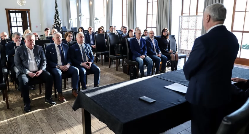 W Końskich podpisali umowy i otrzymają grube miliony złotych na działalność LGD