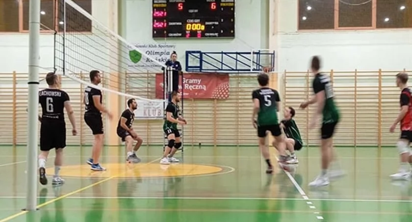 Siatkarze z Końskich zrobili pierwszy krok do awansu do Świętokrzyskiej I Ligi Mężczyzn