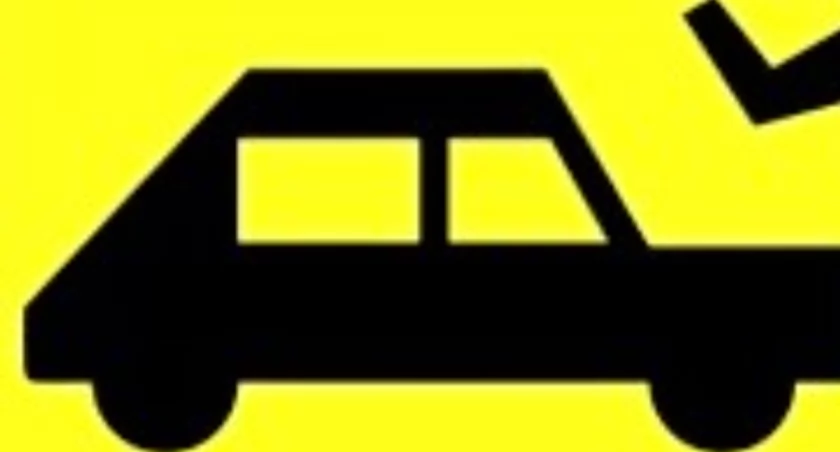 MALENIEC. Opel zderzył się z rowerzystą, który w stanie ciężkim trafił na SOR