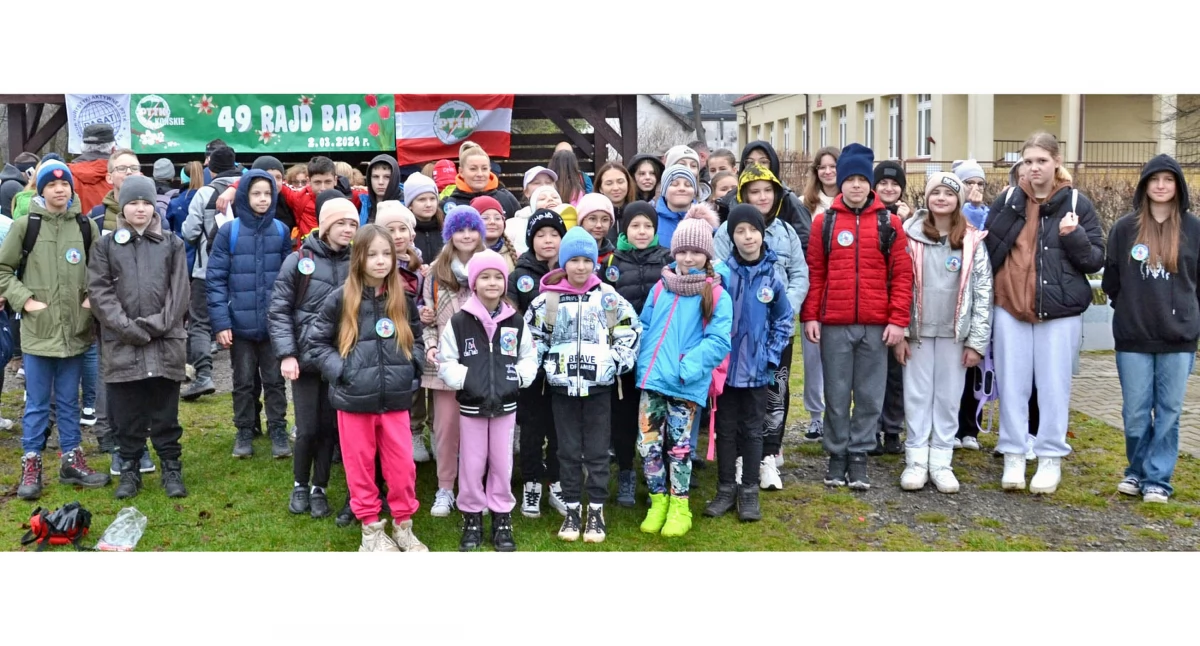 KOŃSKIE. Na starcie 49 Rajdu Bab stanęło niemal 360 uczestników [ZDJĘCIA]