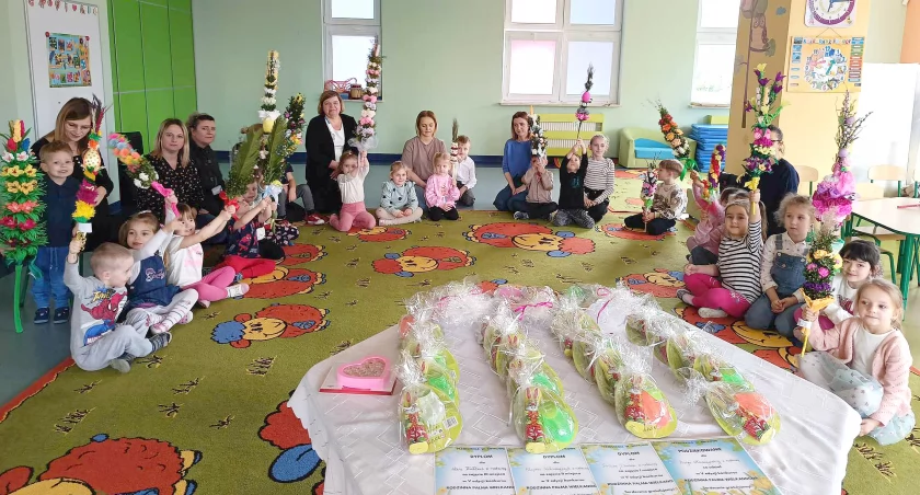 SMYKÓW. Konkurs na najpiękniejszą Rodzinną Palmę Wielkanocną rozstrzygnięty [ZDJĘCIA]