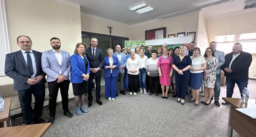 GMINA SMYKÓW. Ostatnia sesja kadencji 2018-2024 Rady Gminy
