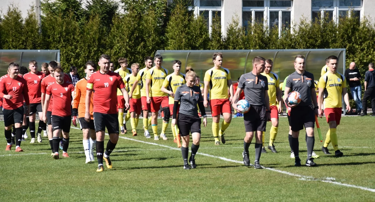 Świętokrzyska Klasa B, grupa 1. Grają drużyny piłkarskie z konecczyzny