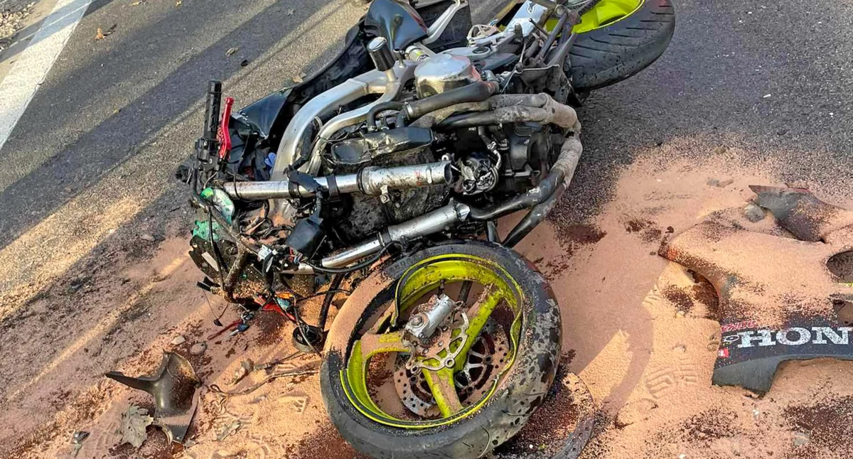 PLENNA. Motocyklista zmarł po zderzeniu z busem [ZDJĘCIA]