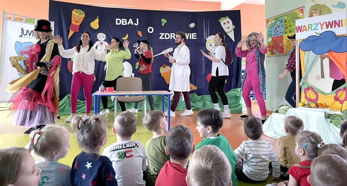 W Przedszkolu w Smykowie dorośli przygotowali profilaktyczne przedstawienie dla dzieci [ZDJĘCIA]