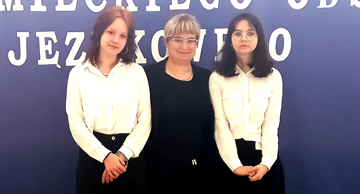GOWARCZÓW - KIELCE. Sukces uczennic w konkursie wojewódzkim na ekologiczną modę [ZDJĘCIA]