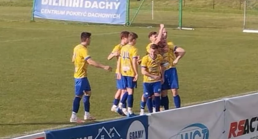 IV liga świętokrzyska. Konecki Neptun stracił punkty w ostatnim fragmencie meczu