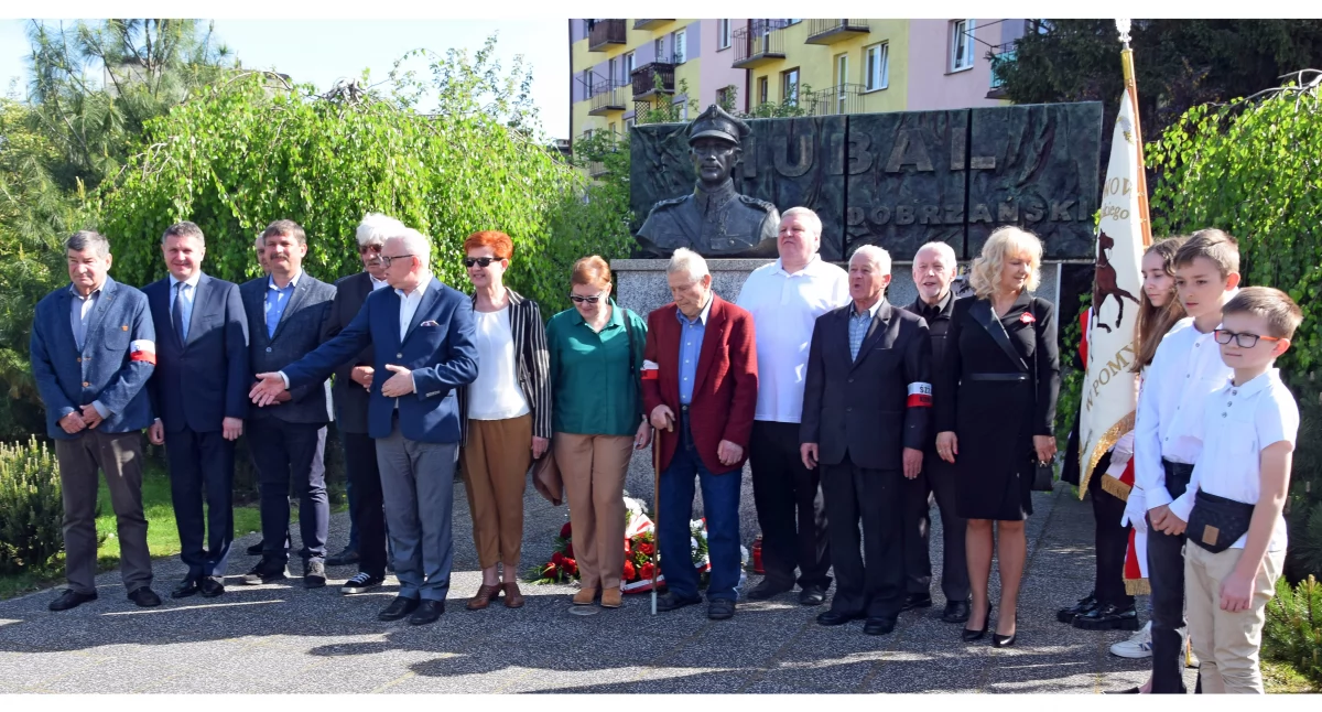 KOŃSKIE. O bohaterskim majorze Hubalu i oficerach zamordowanych na Nieludzkiej Ziemi [ZDJĘCIA]