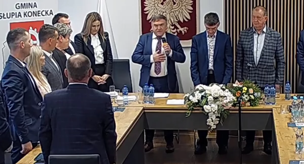 GMINA SŁUPIA KONECKA. Ślubowania radnych i wójta