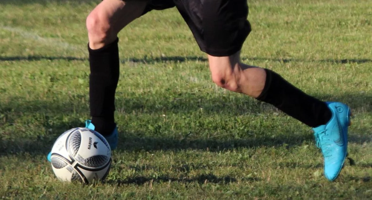 Klasa B, grupa 1. Tęcza Gowarczów walczyła o ligowe punkty na własnym terenie