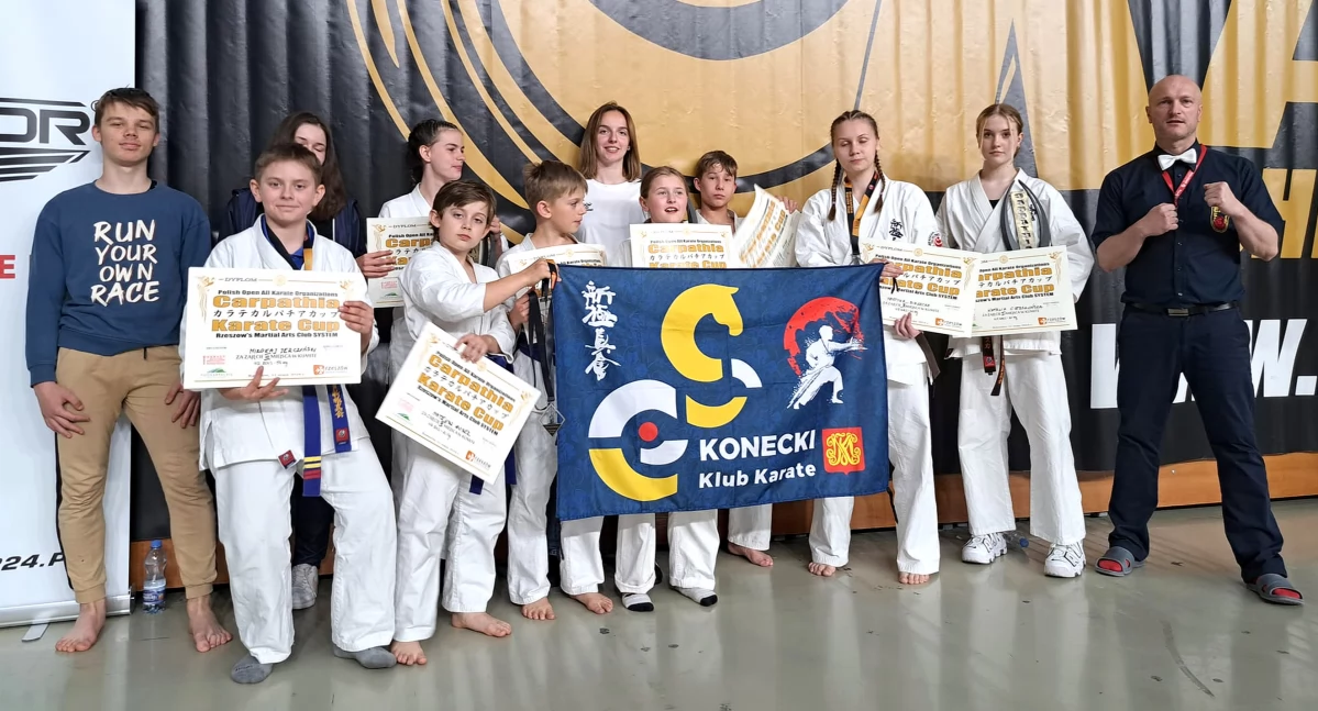KOŃSKIE - RZESZÓW. Koneccy karatecy z medalami turnieju Carpathia Cup 2024
