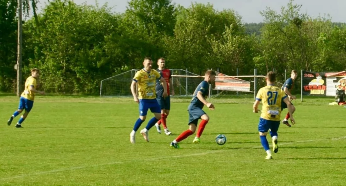 RSActiv IV liga świętokrzyska. Konecki Neptun niespodziewanie stracił punkty w niedzielę