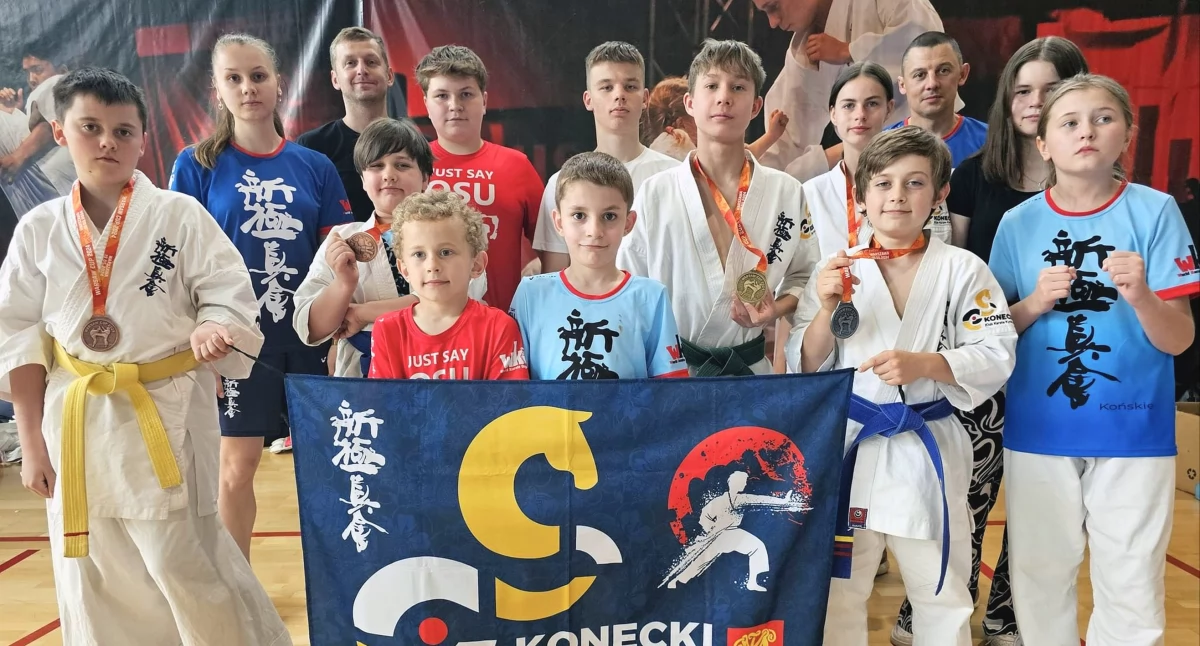 Młodzi zawodnicy Koneckiego Klubu Karate Kyokushin nie zwalniają tempa