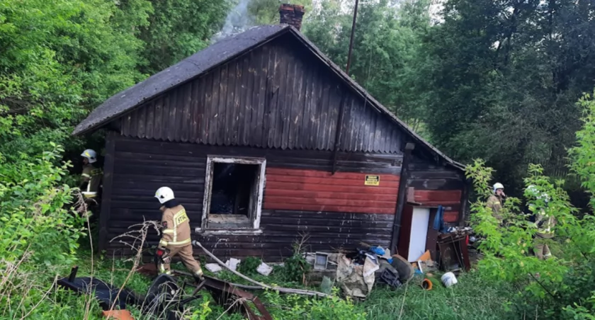 POWIAT KONECKI. W kilka godzin spłonęły trzy niezamieszkałe budynki